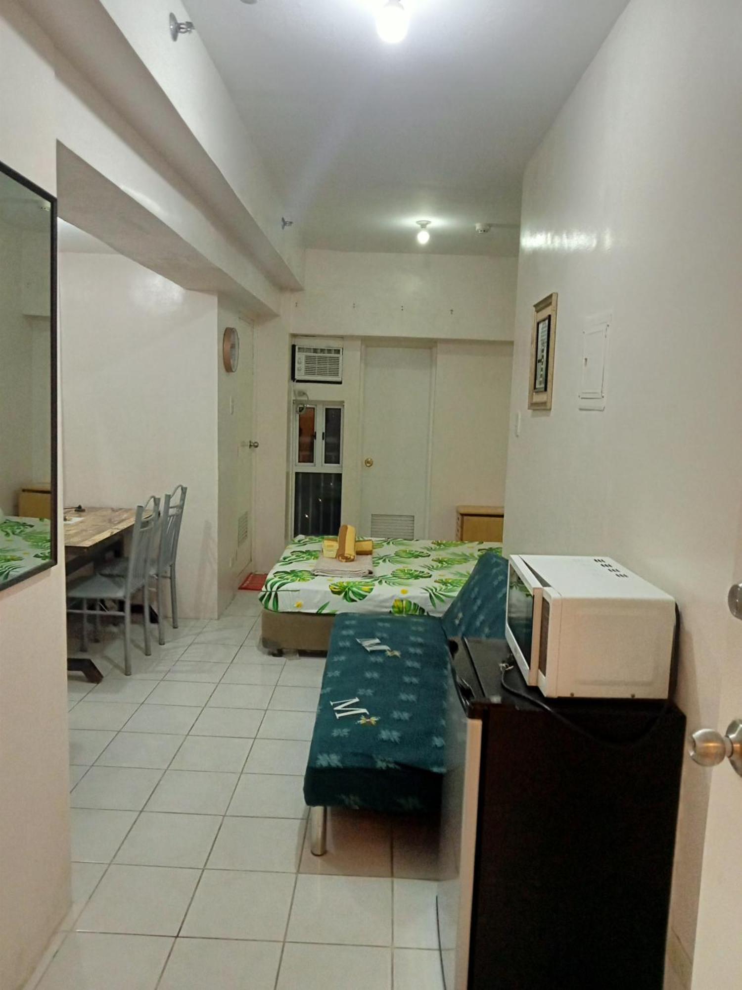 Cityland Tagaytay Taal Lake View City View Free Pool Parking Studios With Balcony Are City View Tagaytay City Стая снимка