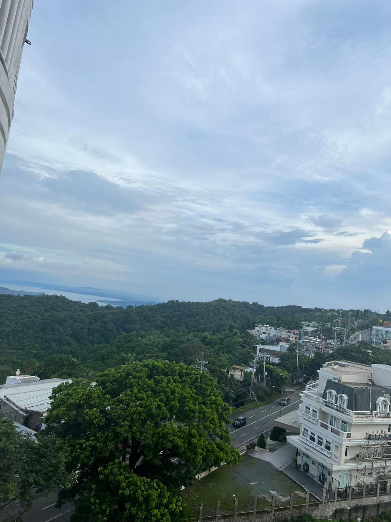 Cityland Tagaytay Taal Lake View City View Free Pool Parking Studios With Balcony Are City View Tagaytay City Екстериор снимка